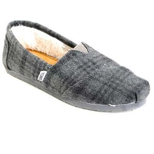 TOMS Classic Bray Grey Plaid Wool flats with Fur